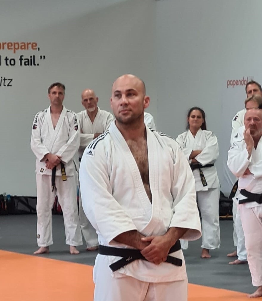 zhbevelander01_2024-09-17-103924_eizq